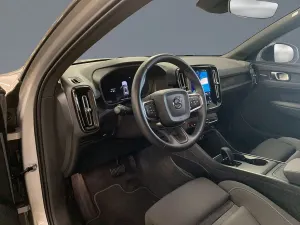 Volvo EX40 2024